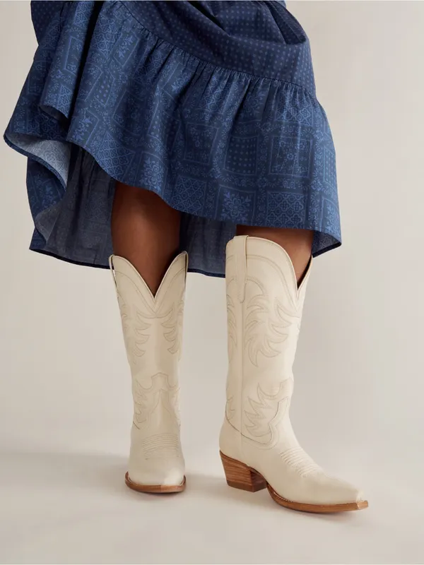 Tecovas The Annie Boots in Bone Size 7.5 - Image 2