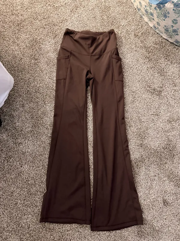 Yogalicious Lux Flare Leggings - Image 3