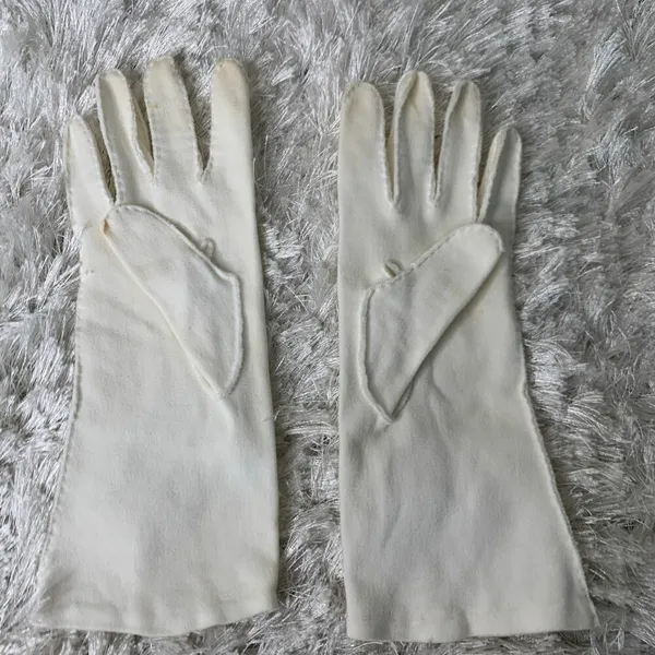 50s 60s White Gloves Pearl Embellishment OSFM - Image 2