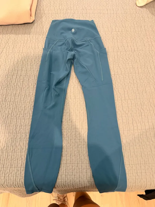 Lululemon Leggings Pockets - Image 2