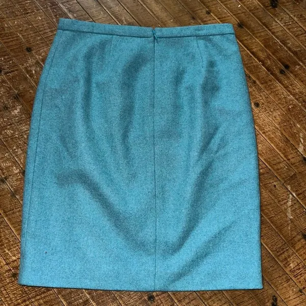 J Crew The Pencil business casual size 4 blue wool blend skirt - Image 3