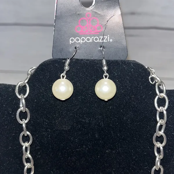 💖 Necklace and Earrings Set - Image 2