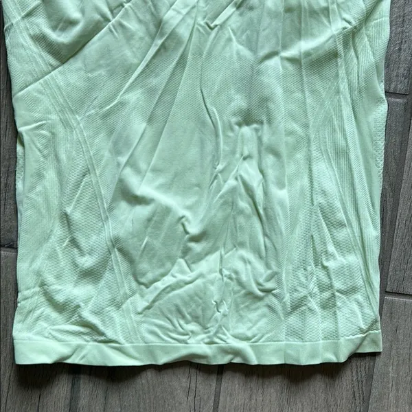 Athleta Green Fitted Sleeveless Tank Top - Image 5