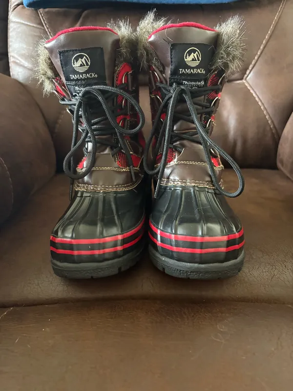Tamarack Black And Red Plaid Women’s Boots - Image 2