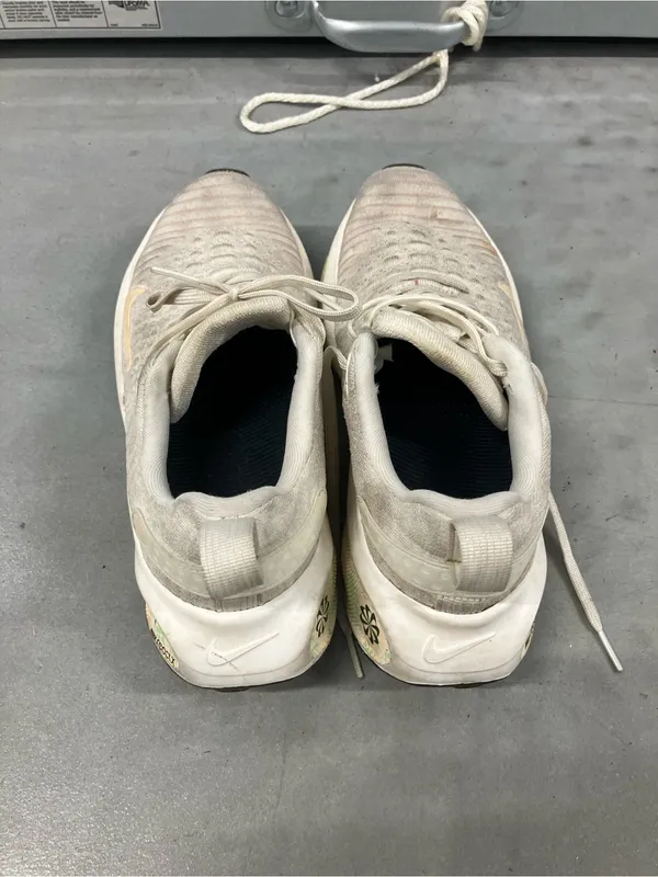 Nike ReactX Infinity Run 4 Shoes size 8 - Image 2