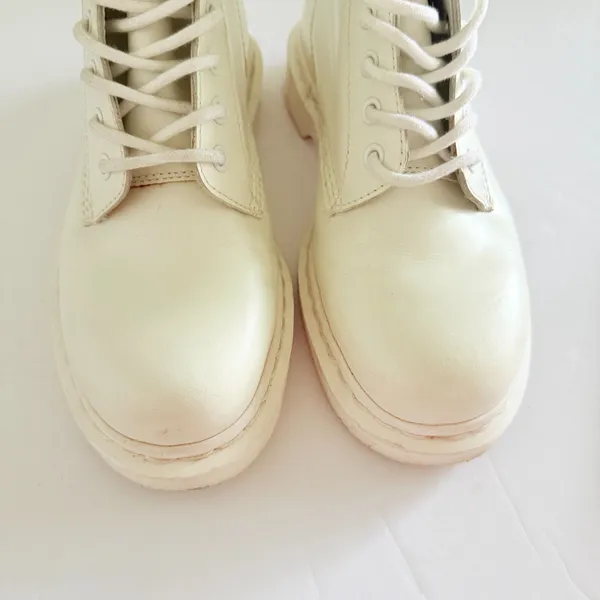 Dr Martens 1460 Mono White Smooth Leather Lace Up Combat Boots Iconic Sole 8M/9L - Image 10