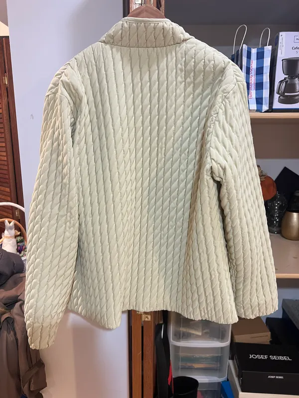 Gallery Vintage  Quilted Jacket - Image 4