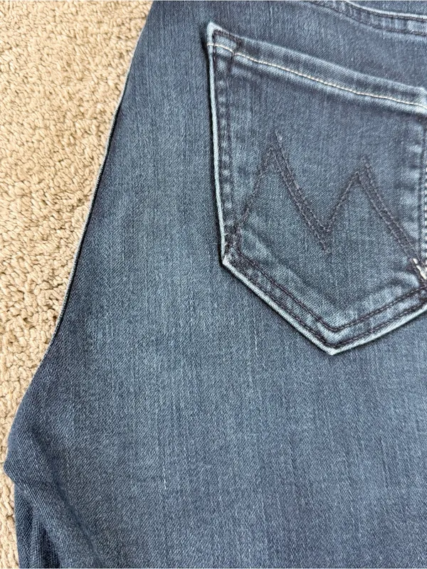 Mother Women’s The Insider Crop Step Fray Jeans in Night Tripper 25 - Image 16