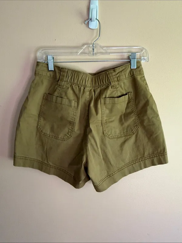 Old Navy Khaki Cargo Bermuda Shorts - Image 4