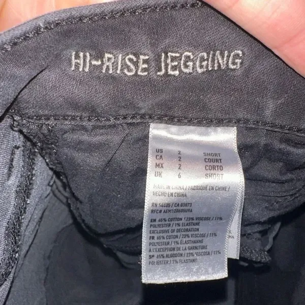 American Eagle hi-rise black stretchy 2 short normcore jeggings - Image 2