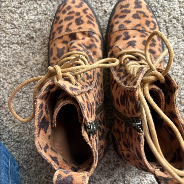 Billabong Leopard Print Lace and Zip Booties - Image 9