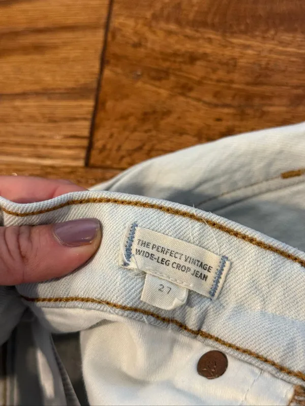 Madewell the perfect vintage wide leg crop Jean light wash size 27 - Image 6