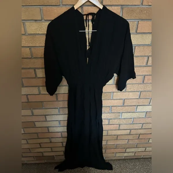 NWT L*Space Sungazer Dress Black Beach Cover Up Deep V Neck Size Small - Image 4