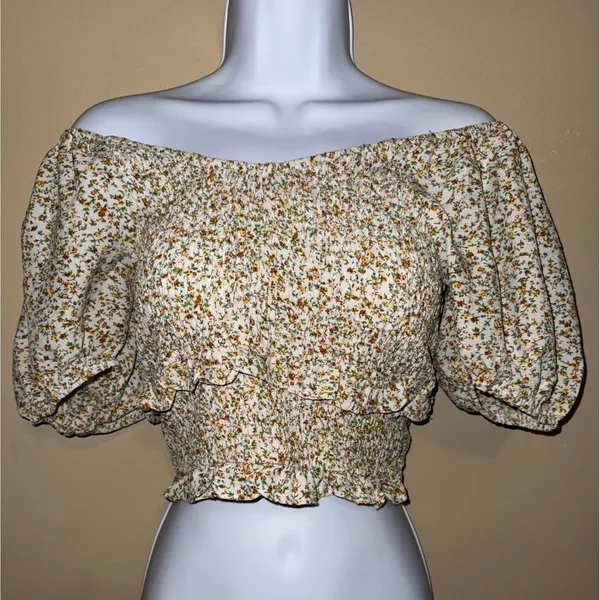 Altar'd State Ditsy Floral Smock Crop Off Shoulder Puff Sleeve Cream top L Boho‎ - Image 2