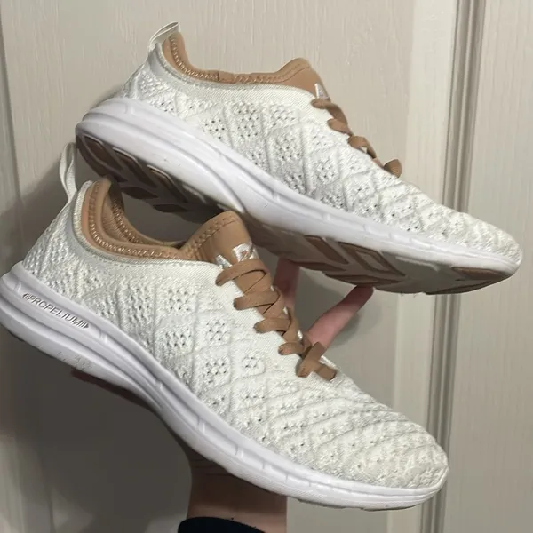💖 APL Athletic Propulsion Labs Techloom Phantom White Running Shoes - Image 4