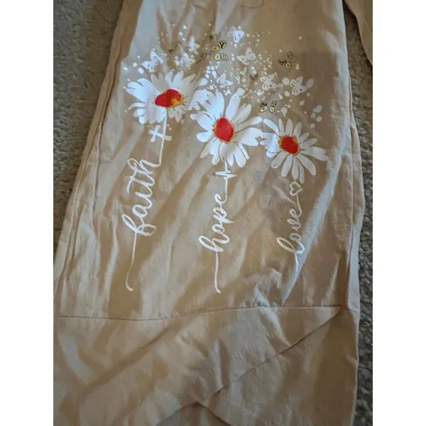 bc08 Woman pants size 2xl flowers faith hope love flowers - Image 2