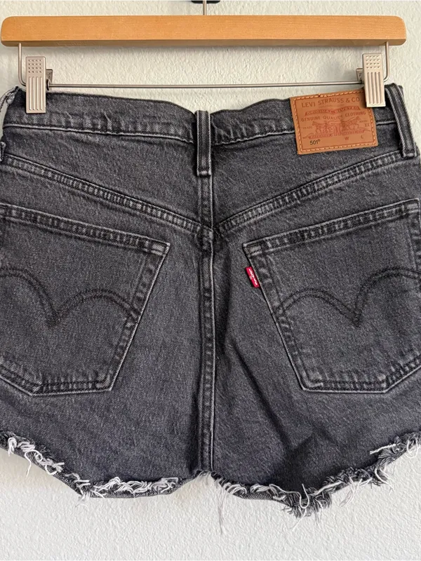 Levi’s 501 Faded Black Jean Shorts. Size 26 - Image 3