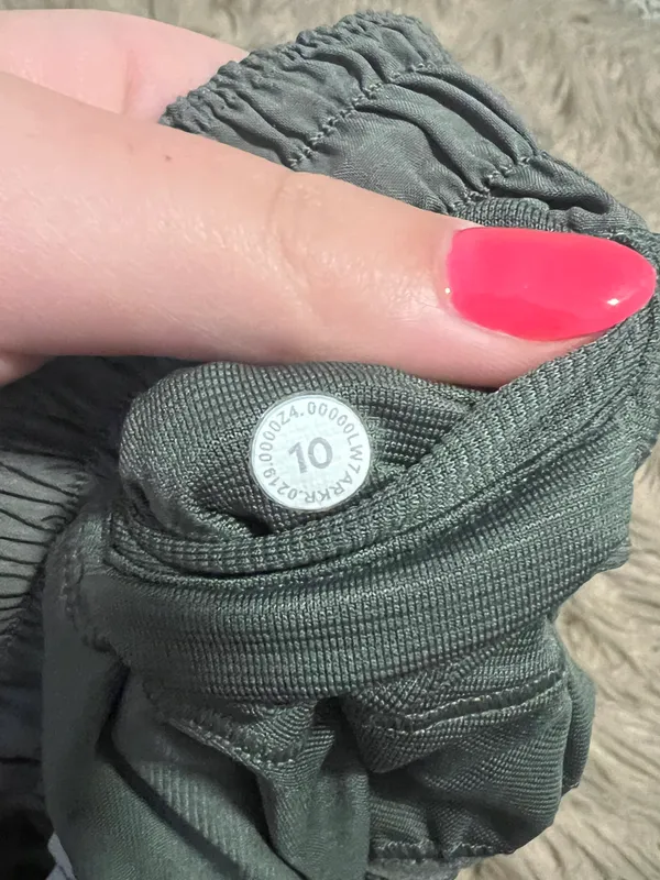 Lululemon Hotty Hot Short 2.5” - Image 5