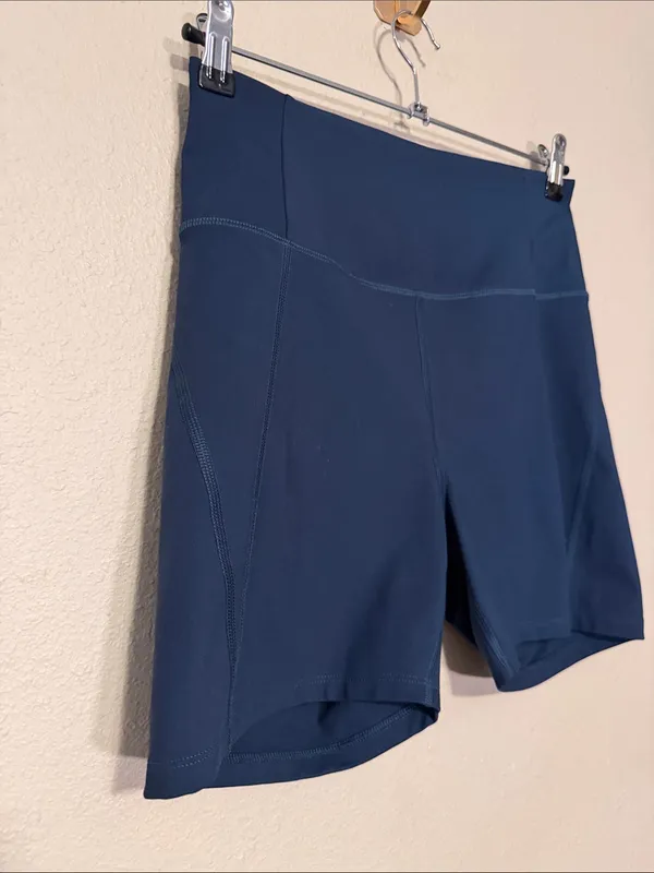 Girlfriend Collective Pocket High-Waist Bike Shorts Blue Green Size Large - Image 2