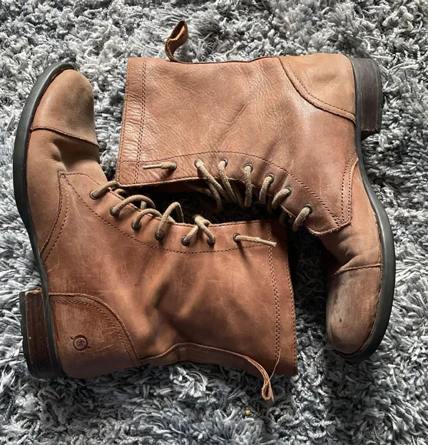 Born Brown Leather Boots Size 8 - Image 3