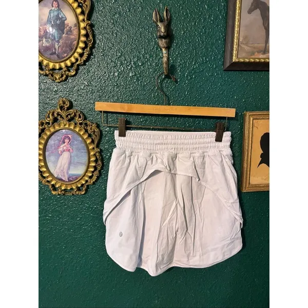 Lululemon Hotty Hot Skort Pearl White Sz 2 - Image 2