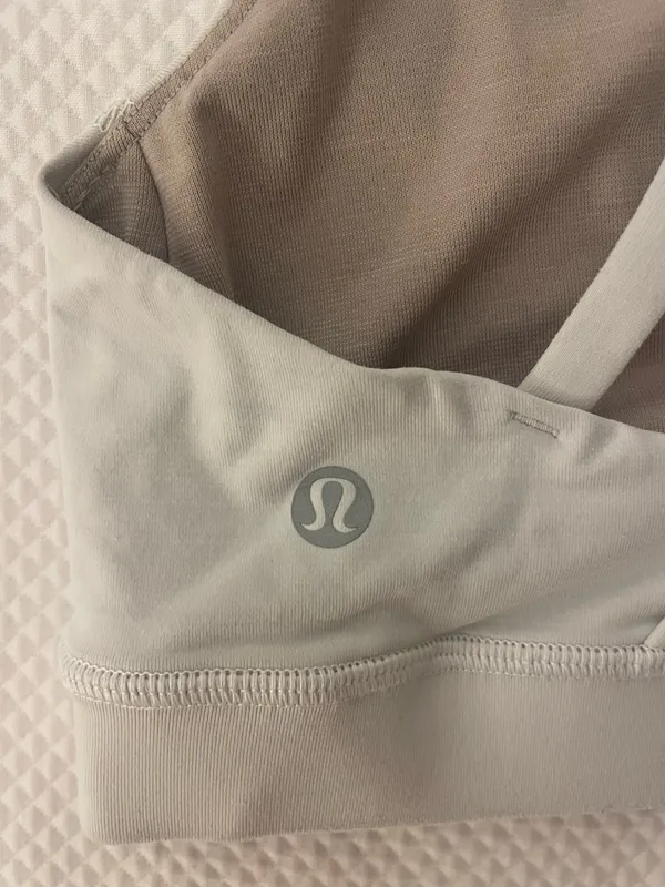 White Lululemon sports bra - Image 4