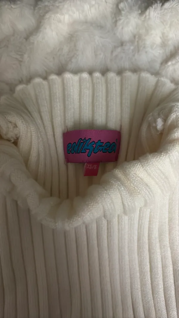 Edikted Cropped Sweater - Image 4