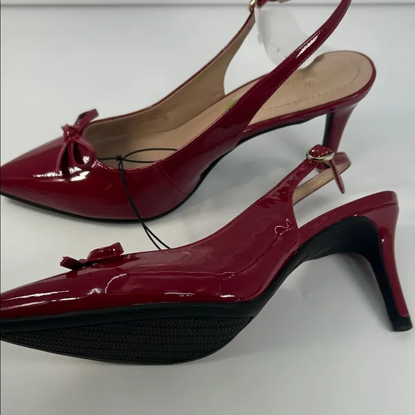 Bandolino Red Patent Slingback Heels - Image 12