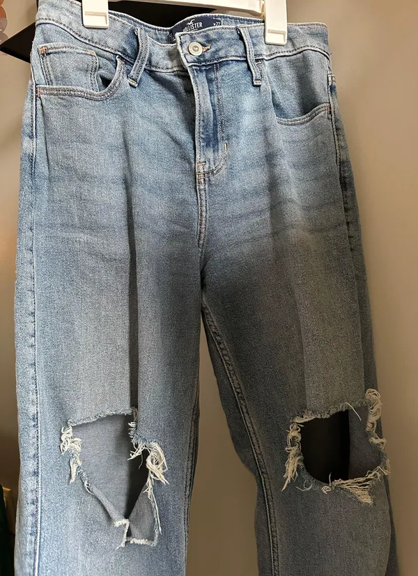 Hollister Jeans - Image 4