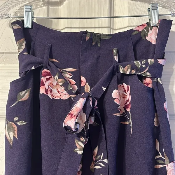 Dark Purple Floral Paperbag Waist Pants Medium - Image 4