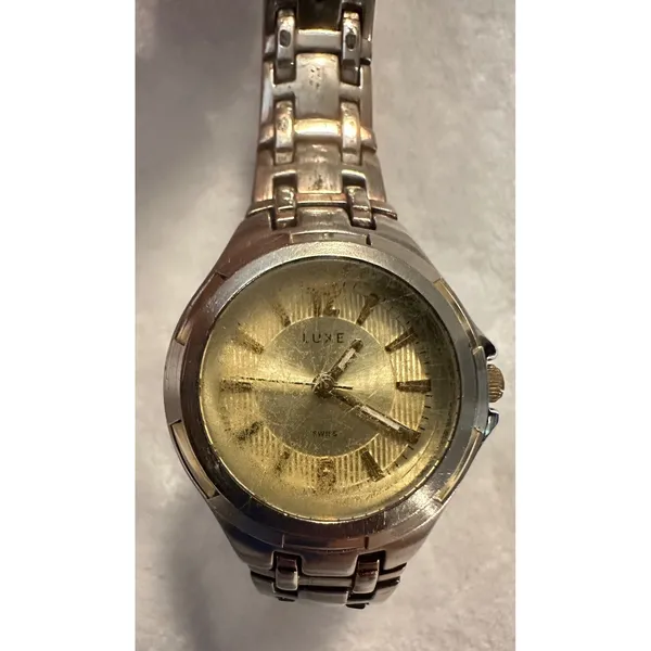 LUXE Swiss‎ Quartz Women's Silver Tone Analog Watch Elegant Timepiece - Image 2