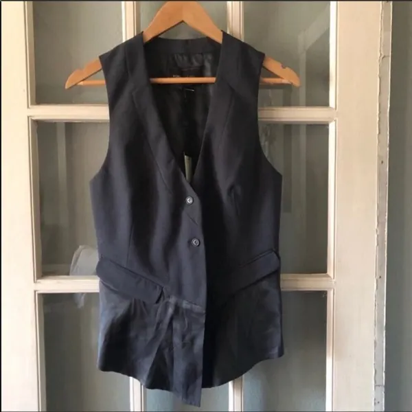 New‎ BCBG Maxazria Vest - Image 4