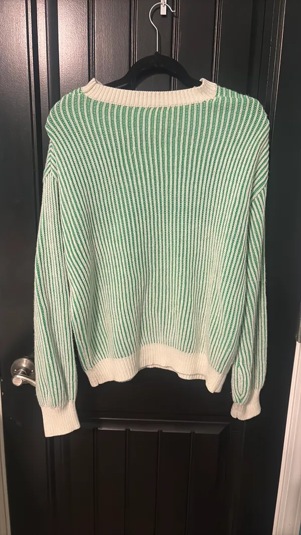 green sweater Size M - Image 4