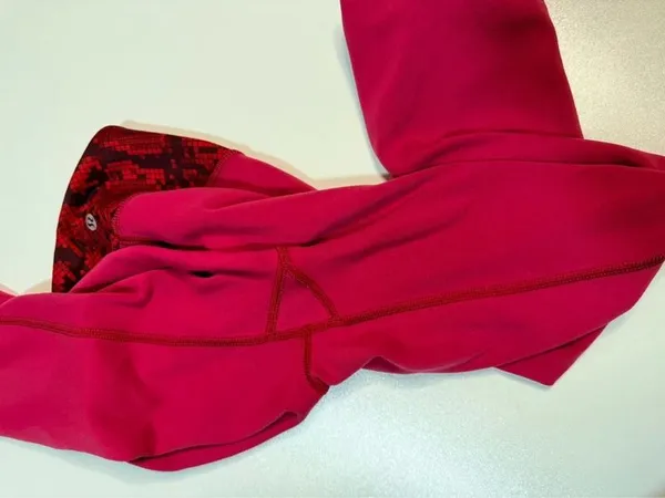 Lululemon capri women size 6 - Image 7