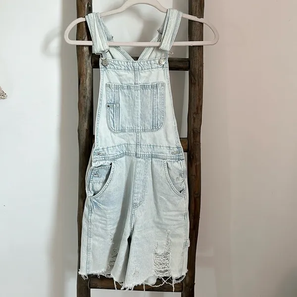 Hennes & Mauritz NWOT light wash denim blue boho high rise 90’s overall Shorts size XS - Image 5