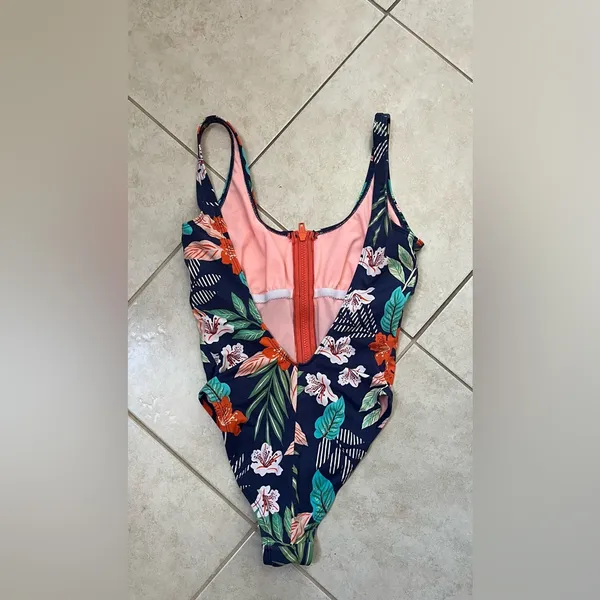 Hobie "Hibiscus Jungle" Zip Front One Piece Surf Swimsuit - Image 4