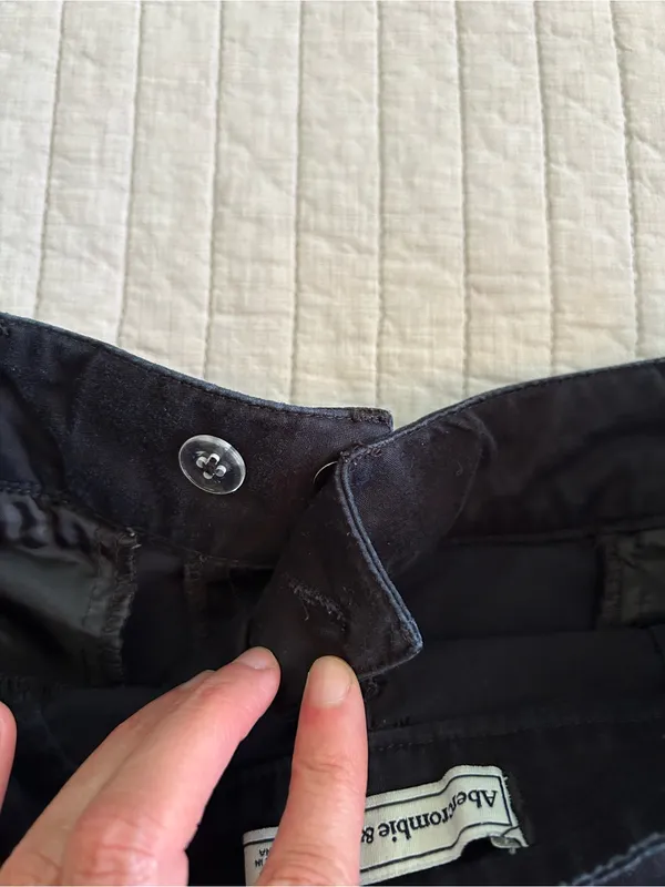 Abercrombie Vtg Y2K black chino cotton micro shorts 25” - Image 6