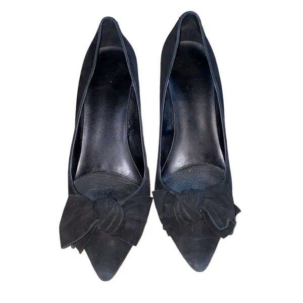 Vaneli Black Suede Bow Pointed‎ Toe Heels Size 8M Classic Dress Pumps - Image 2