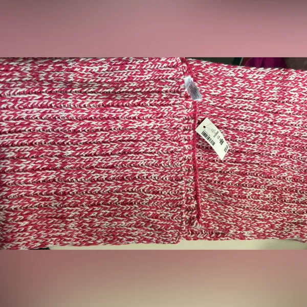 Aeropostale Women’s Pink & White Knit Pom Beanie & Scarf Set NWT - Image 13