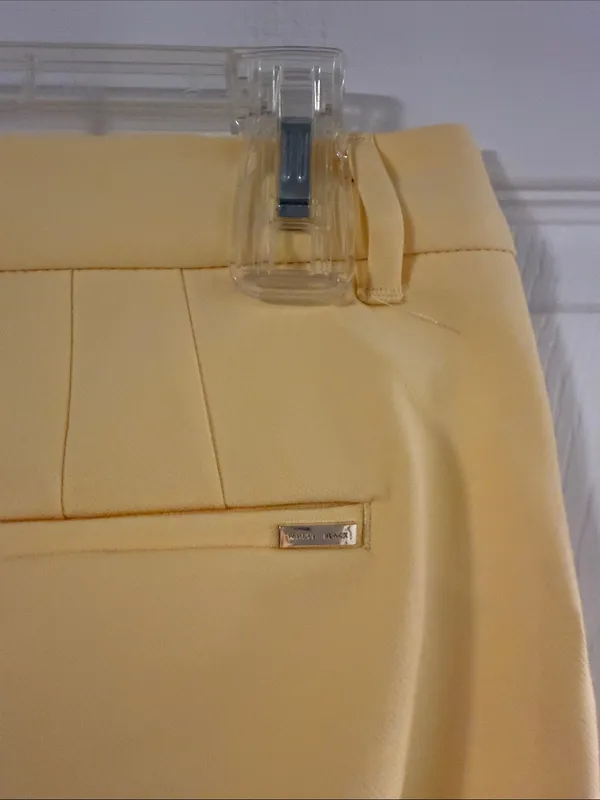 White House | Black Market Sunny Yellow Cropped Dress Pants size 2P brand new inseam 24” waist 28” - Image 5