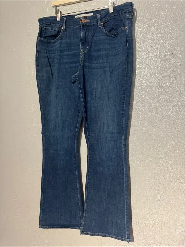 Levi's Signature by Levi Strauss Mid Rise Bootcut Jeans 14L Long Tall - Image 2