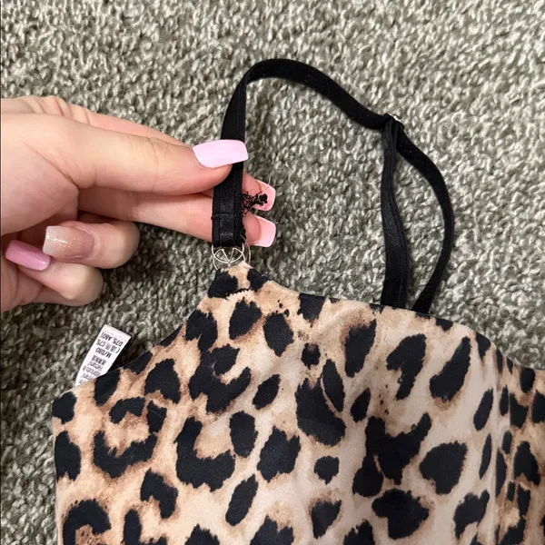 Victorias Secret Cheetah Print Lined Bandeau Super Soft Bra - Image 2