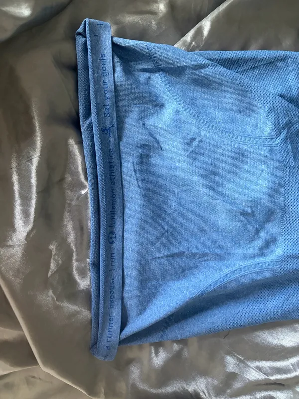 Lululemon Shirt Tech - Image 4