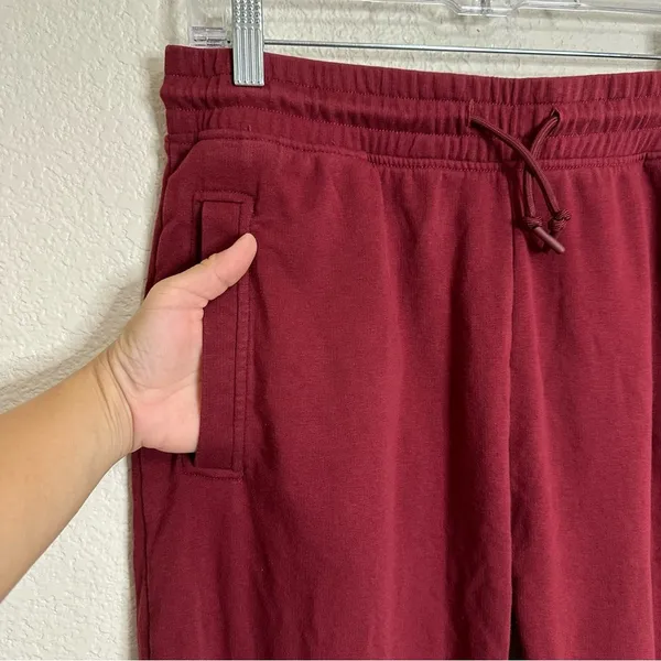 Gymshark Women's Maroon Athletic Jogger Pants, Sz Medium - Image 3