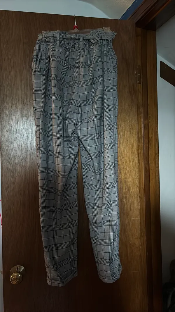 SO Good For Life Pants Gray Size M - Image 2