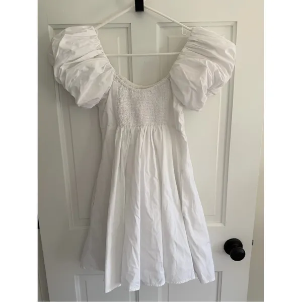 Abercrombie & Fitch White Puff Sleeve Smocked Mini Dress XS‎ - Image 2