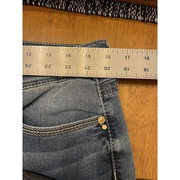 Seven7 Seven For All Mankind Jeans Women's Size 8 Cropped Girlfriend Capri Stretch - Image 6