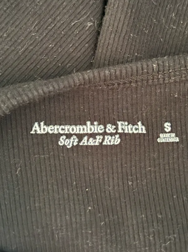 Abercrombie & Fitch Black Ribbed Cropped Snap Henley Tank - Image 4