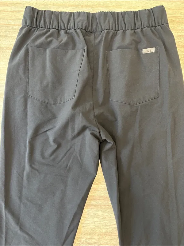Figs Pro Slim Scrub Pants Women Size Small in Black - Image 9