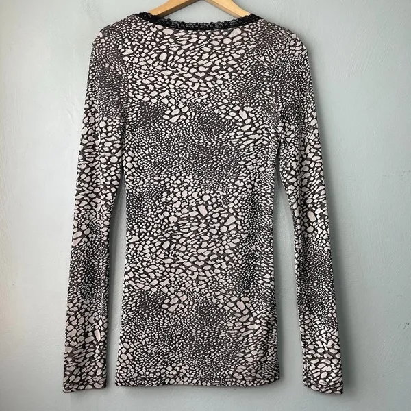 Buckle BKE Stretch Top Size S Animal Print Lace Trim Whimsigoth Dark Emo Indie Sleaze - Image 4